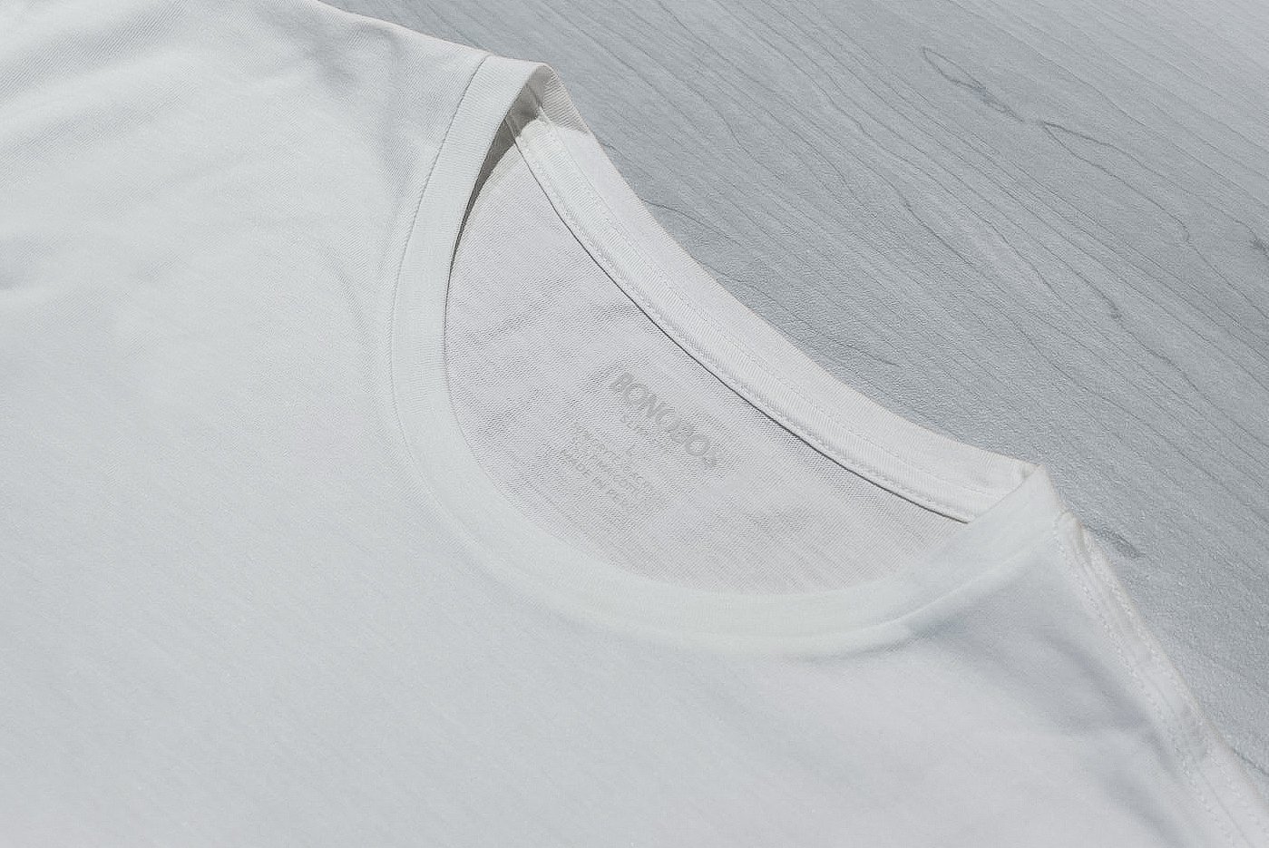 Bonobos white tee collar and label close up 