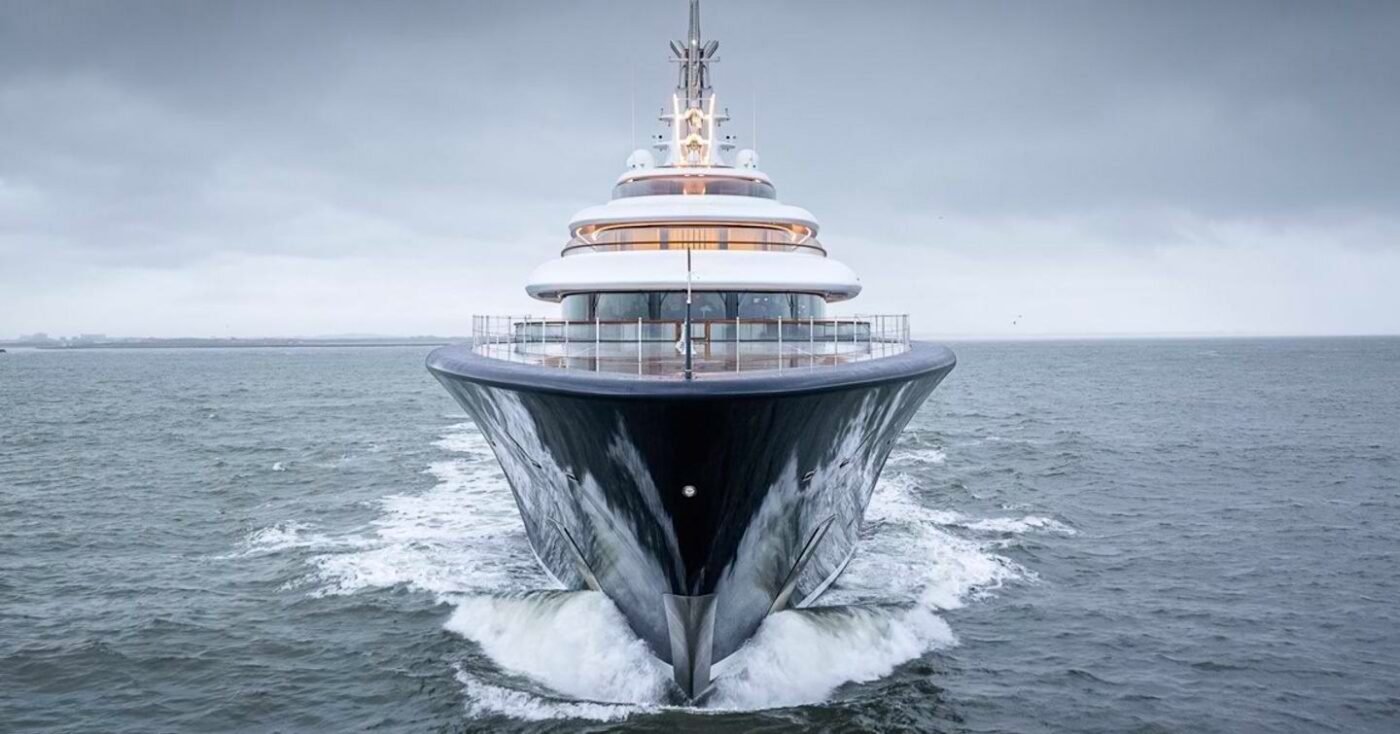 Bill Gates Breakthrough yacht