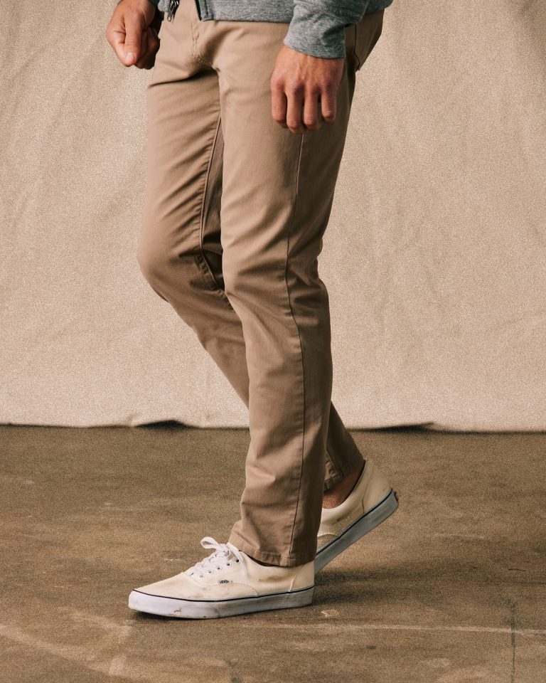 365 Pant - HB Athletic Tapered™ in Khaki