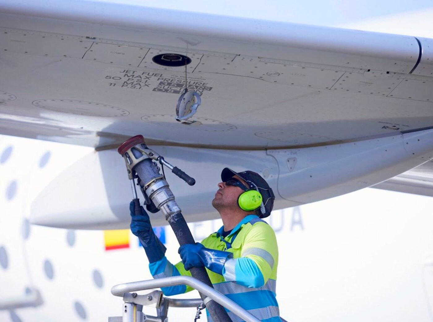 Plane refuelling