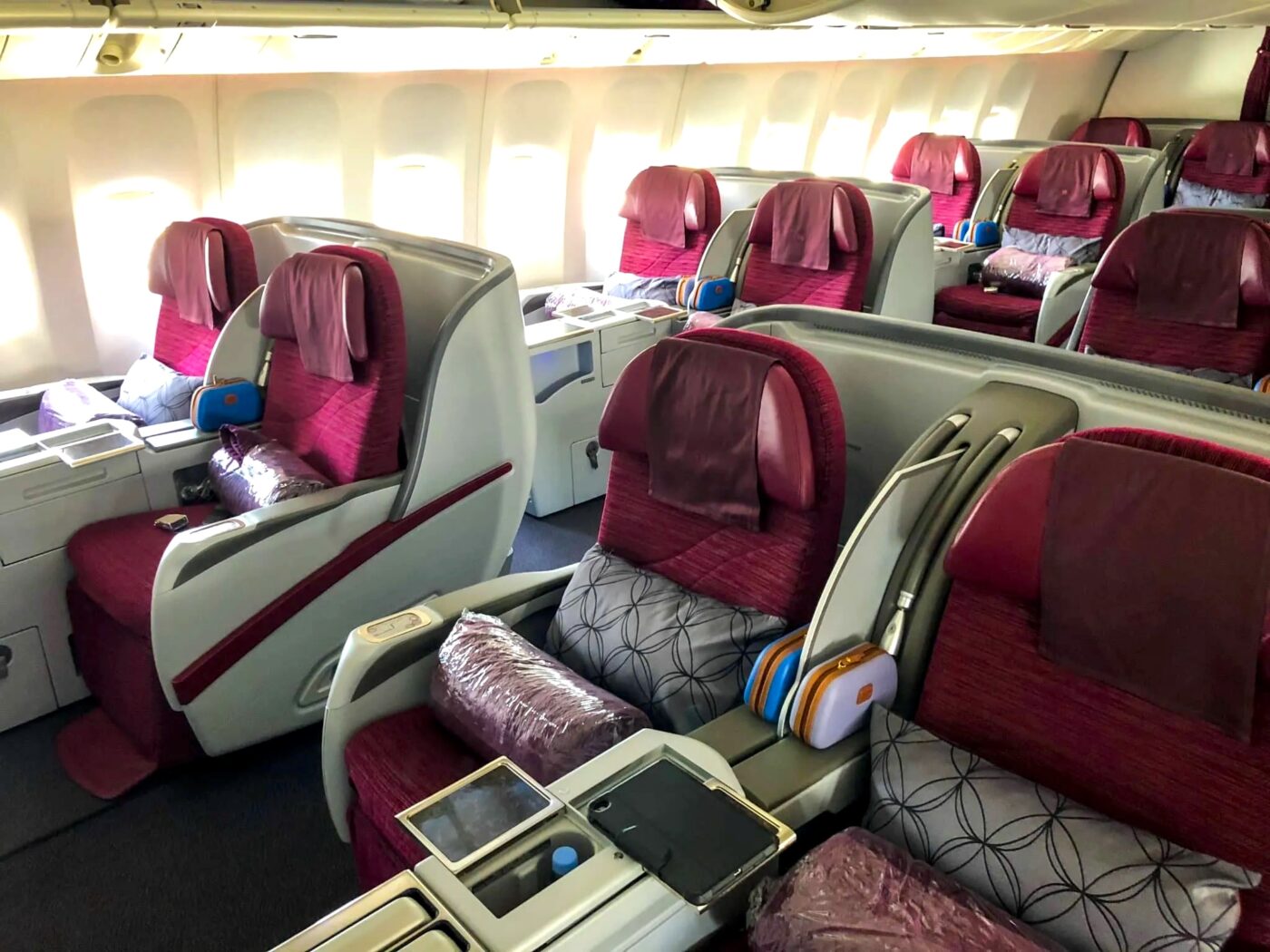 Qatar Airways business class cabin Boeing 777-200ER