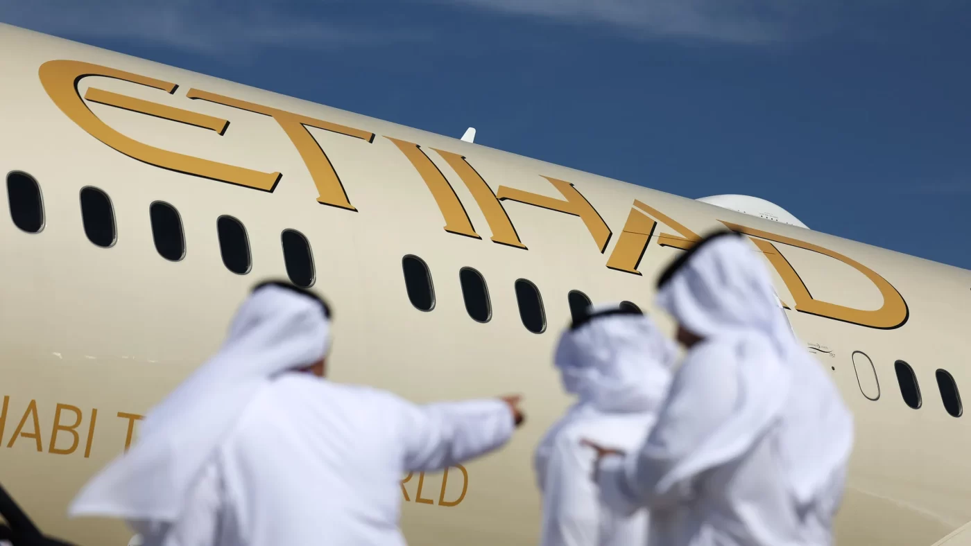 Etihad plane